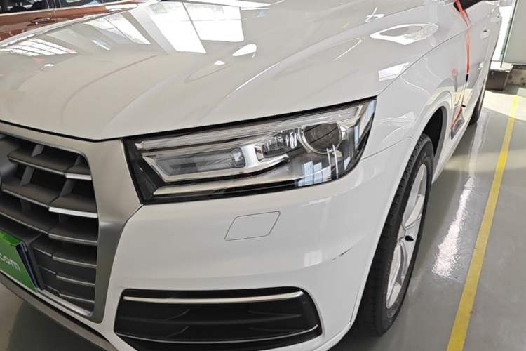 Used Audi Q5L 2018 40 TFSI Prestige Edition China VI Emission Standard Left Front Headlight