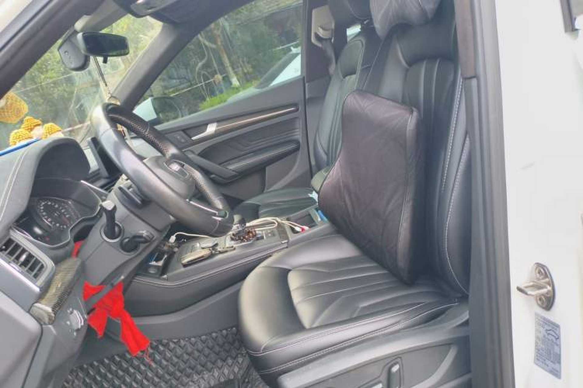 Used Audi Q5L 2018 40 TFSI Prestige Edition China VI Emission Standard Left Front Seat