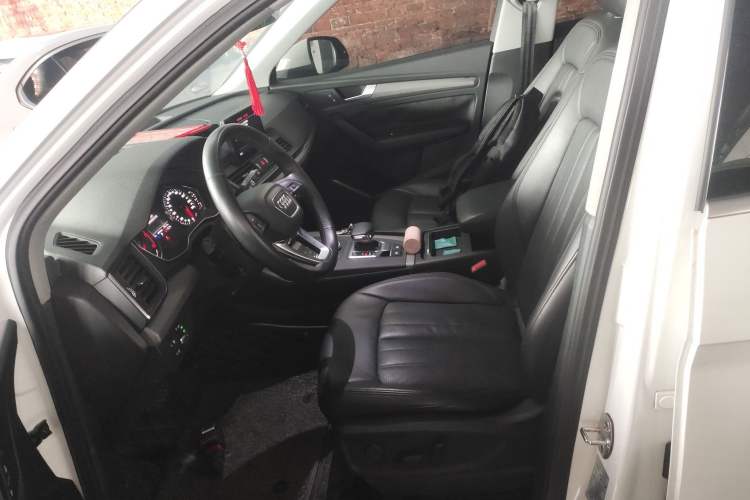 Used Audi Q5L 2018 40 TFSI Prestige Edition China V Left Front Seat