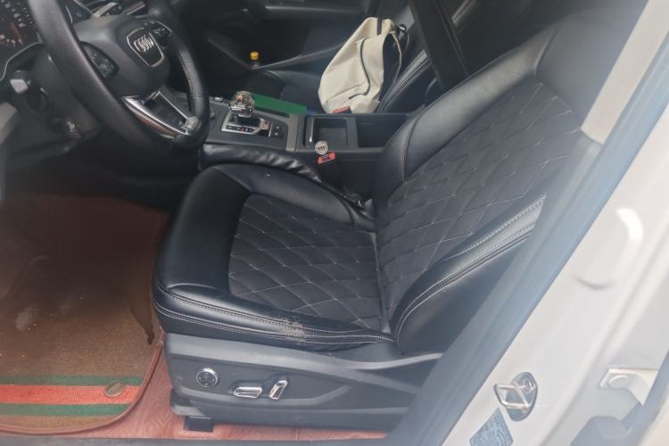 Used Audi Q5L 2018 40 TFSI Prestige Edition China VI Emission Standard Left Front Seat
