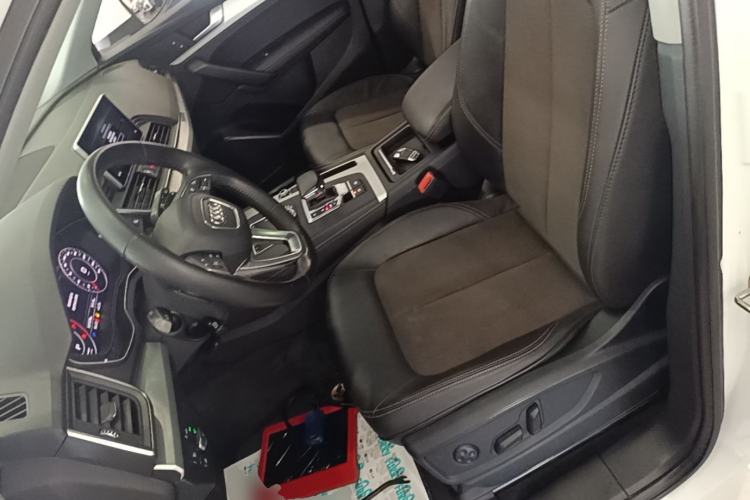 Used Audi Q5L 2018 40 TFSI Prestige Fashion Edition China V Left Front Seat