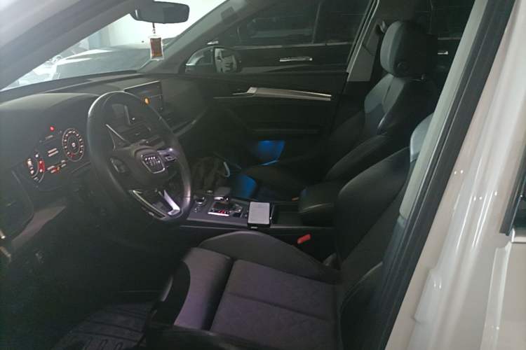 Used Audi Q5L 2018 45 TFSI Prestige Fashion Edition China V Emission Standard Left Front Seat