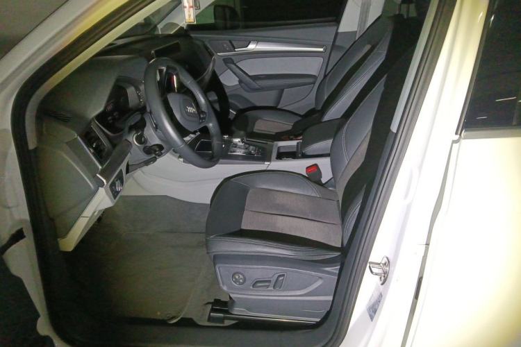 Used Audi Q5L 2018 45 TFSI Prestige Fashion Edition China VI Emission Standard Left Front Seat
