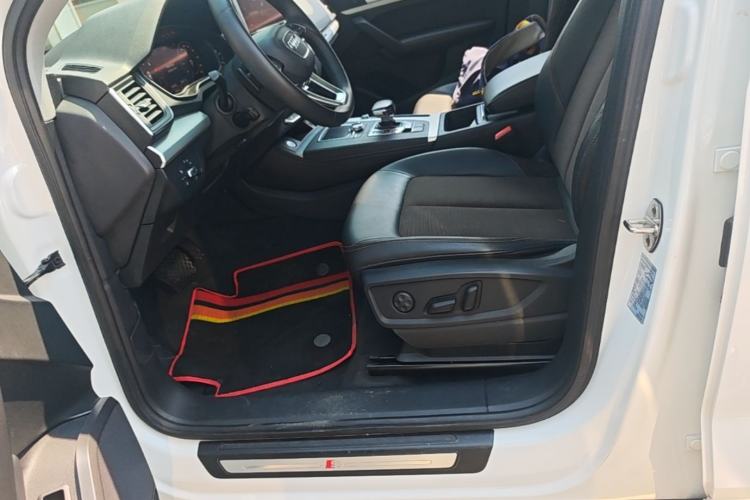 Used Audi Q5L 2018 40 TFSI Prestige Fashion Edition China V Left Front Seat