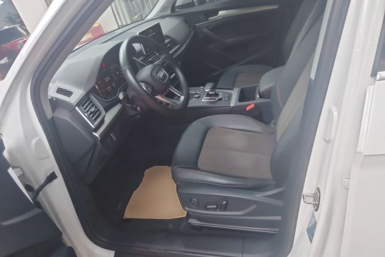 Used Audi Q5L 2018 45 TFSI Prestige Fashion Edition China V Emission Standard Left Front Seat