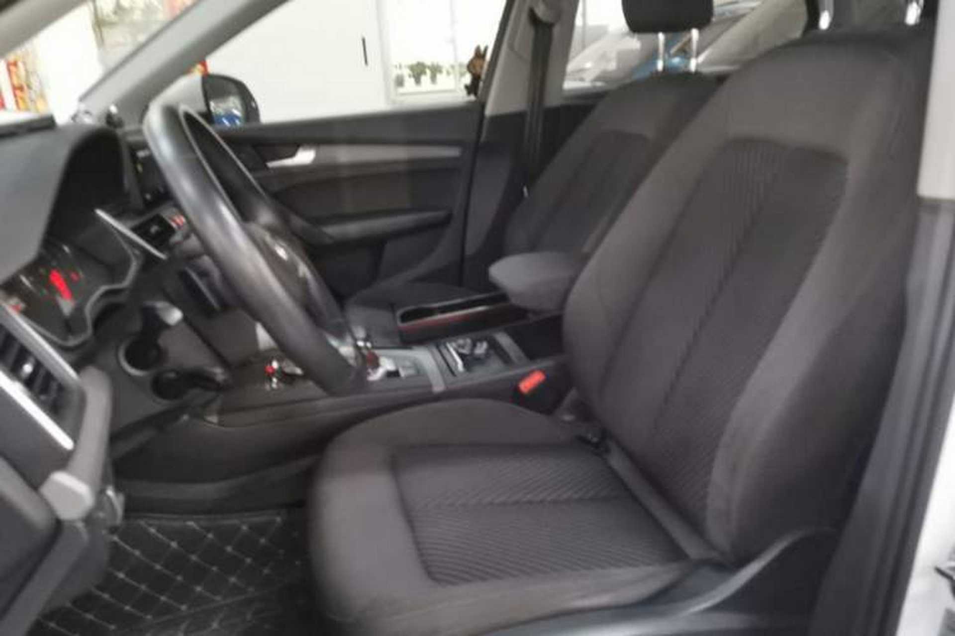 Used Audi Q5L 2018 40 TFSI Prestige Edition China VI Emission Standard Left Front Seat