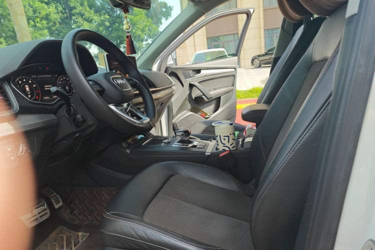 Used Audi Q5L 2018 45 TFSI Prestige Fashion Edition China V Emission Standard Left Front Seat