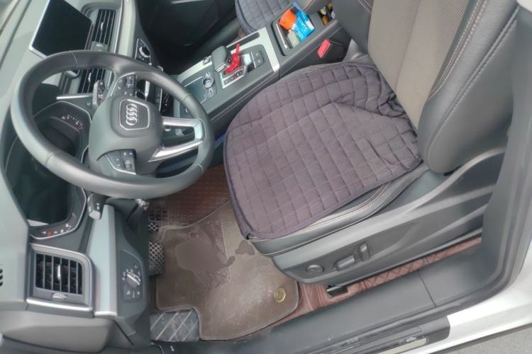 Used Audi Q5L 2018 40 TFSI Prestige Fashion Edition China VI Left Front Seat