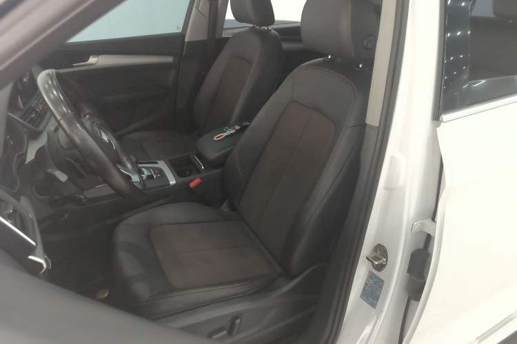 Used Audi Q5L 2018 40 TFSI Prestige Fashion Edition China V Left Front Seat