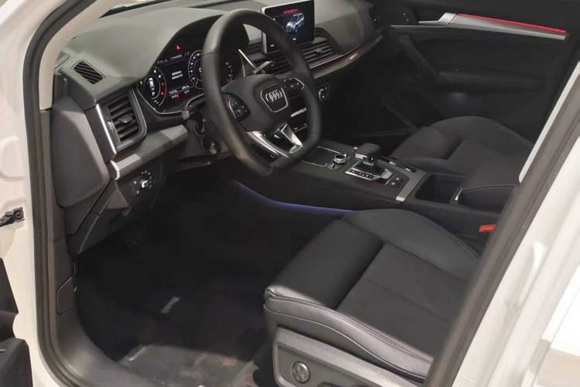 Used Audi Q5L 2018 45 TFSI Prestige Sporty Edition China VI Left Front Seat