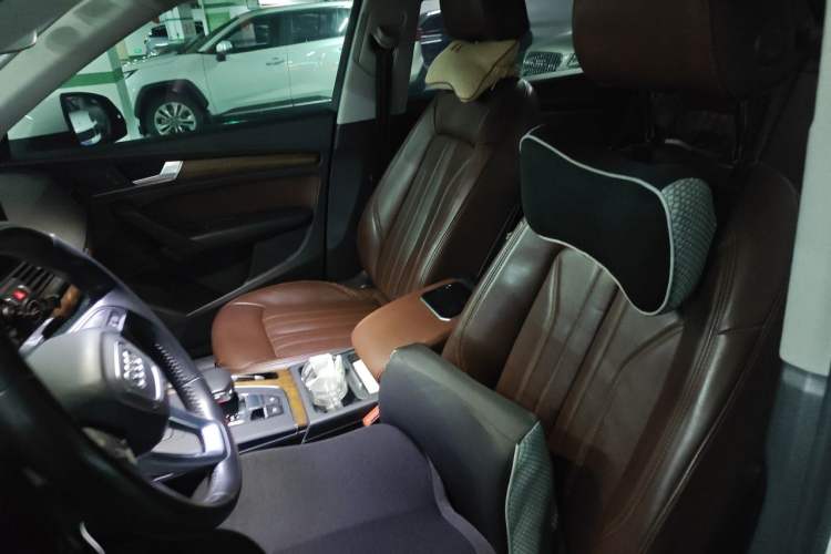 Used Audi Q5L 2018 40 TFSI Prestige Edition China VI Emission Standard Left Front Seat