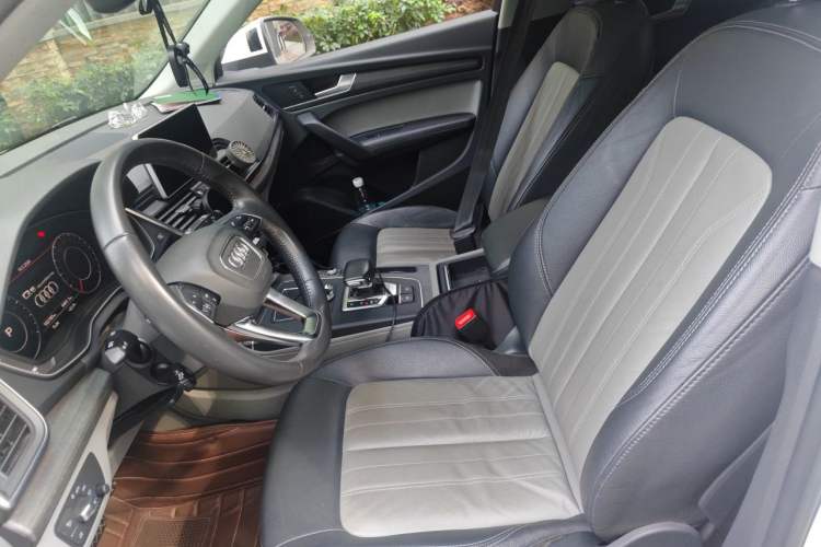Used Audi Q5L 2018 45 TFSI Prestige Elegant Edition China VI Left Front Seat