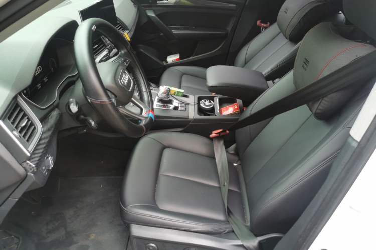 Used Audi Q5L 2018 40 TFSI Prestige Edition China V Left Front Seat