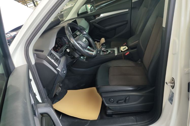 Used Audi Q5L 2018 45 TFSI Prestige Fashion Edition China V Emission Standard Left Front Seat