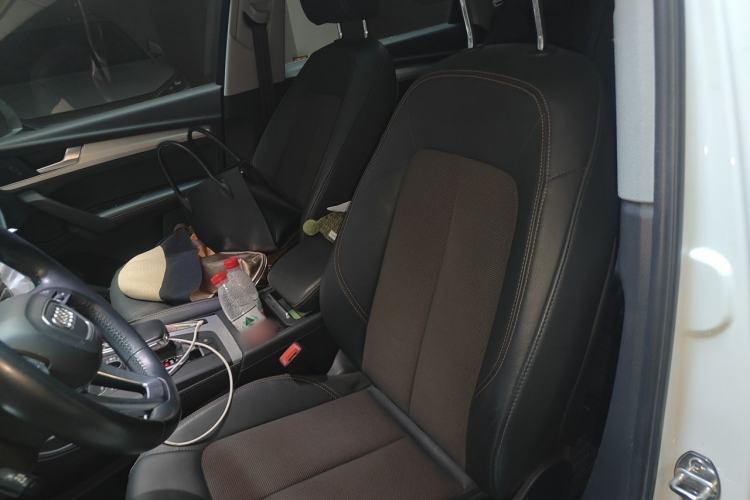 Used Audi Q5L 2018 40 TFSI Prestige Fashion Edition China VI Left Front Seat