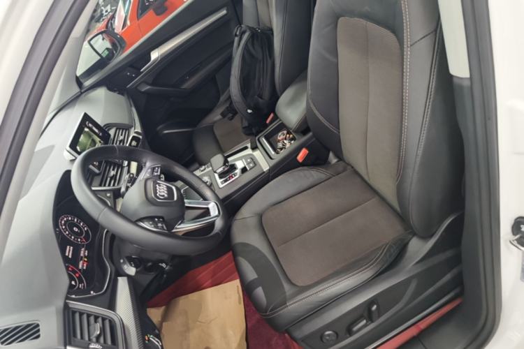 Used Audi Q5L 2018 45 TFSI Prestige Fashion Edition China V Emission Standard Left Front Seat