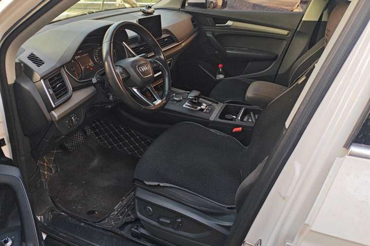 Used Audi Q5L 2018 40 TFSI Prestige Edition China V Left Front Seat