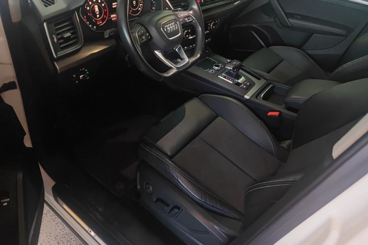Used Audi Q5L 2018 45 TFSI Prestige Sport China V Left Front Seat