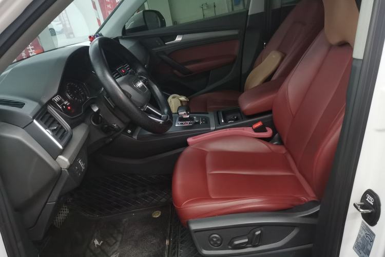 Used Audi Q5L 2018 40 TFSI Prestige Edition China V Left Front Seat