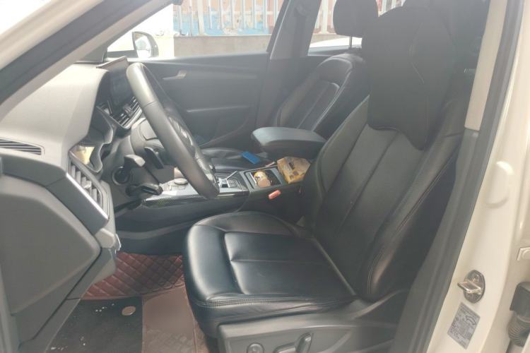 Used Audi Q5L 2018 40 TFSI Prestige Edition China VI Emission Standard Left Front Seat