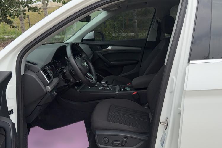 Used Audi Q5L 2018 40 TFSI Prestige Edition China V Left Front Seat