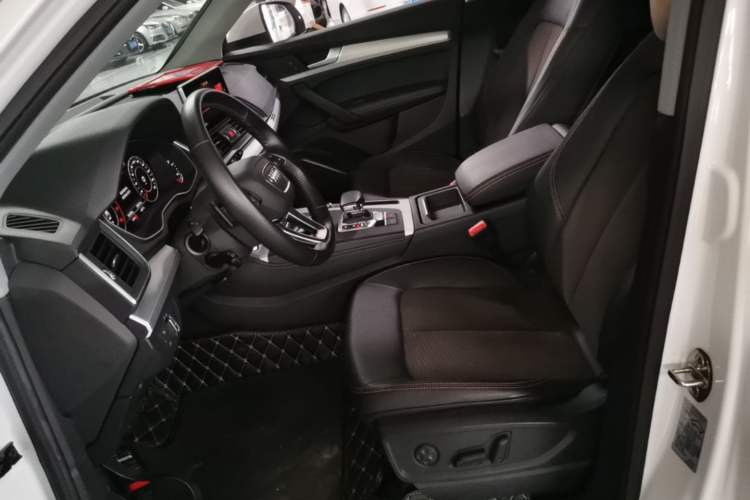 Used Audi Q5L 2018 40 TFSI Prestige Fashion Edition China V Left Front Seat