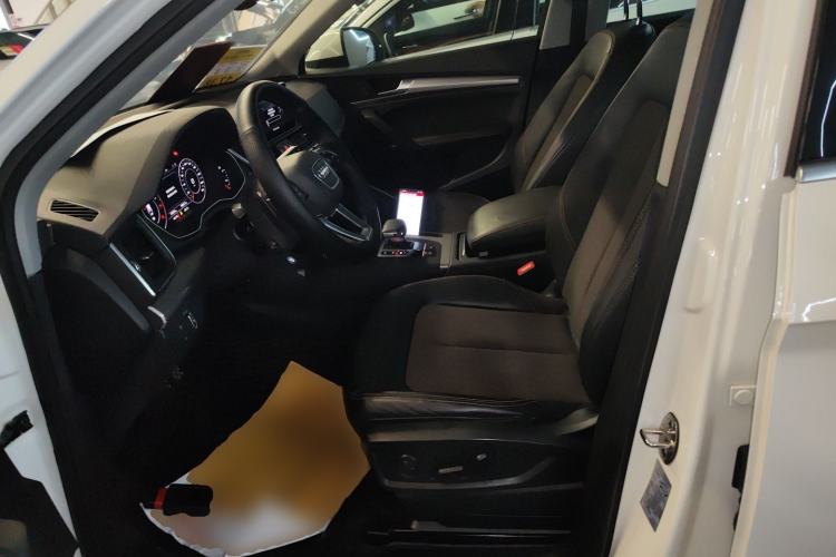 Used Audi Q5L 2018 45 TFSI Prestige Fashion Edition China VI Emission Standard Left Front Seat