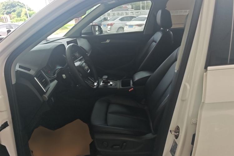 Used Audi Q5L 2018 40 TFSI Prestige Edition China V Left Front Seat