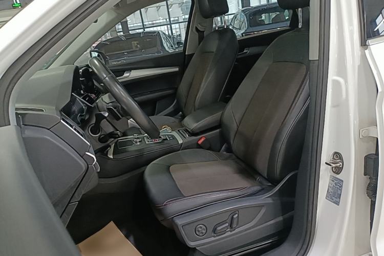 Used Audi Q5L 2018 40 TFSI Prestige Fashion Edition China V Left Front Seat