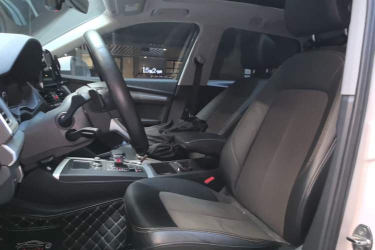 Used Audi Q5L 2018 40 TFSI Prestige Fashion Edition China V Left Front Seat
