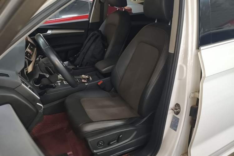 Used Audi Q5L 2018 45 TFSI Prestige Fashion Edition China V Emission Standard Left Front Seat