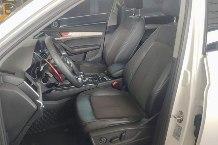 Used Audi Q5L 2018 40 TFSI Prestige Fashion Edition China V Left Front Seat