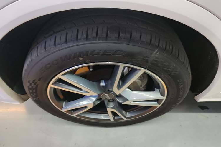 Used Audi Q5L 2018 45 TFSI Prestige Fashion Edition China V Emission Standard Left Front Wheel Hub