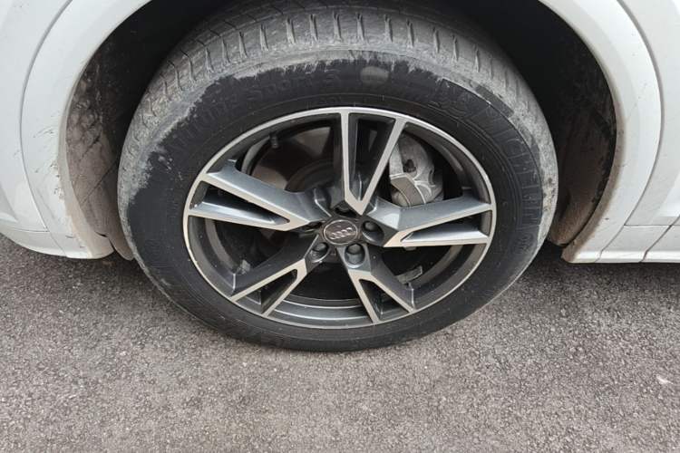Used Audi Q5L 2018 40 TFSI Prestige Fashion Edition China V Left Front Wheel Hub