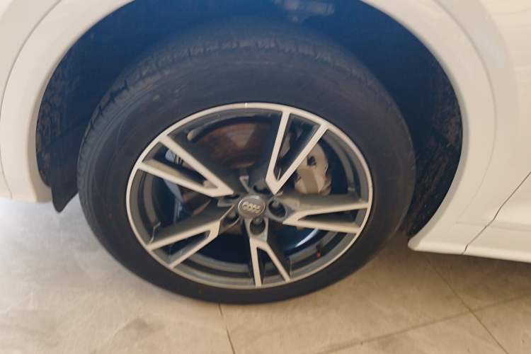 Used Audi Q5L 2018 40 TFSI Prestige Fashion Edition China V Left Front Wheel Hub