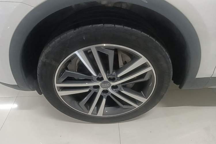 Used Audi Q5L 2018 45 TFSI Prestige Elegant Version China V Left Front Wheel Hub