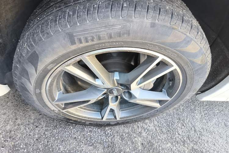 Used Audi Q5L 2018 40 TFSI Prestige Fashion Edition China V Left Front Wheel Hub