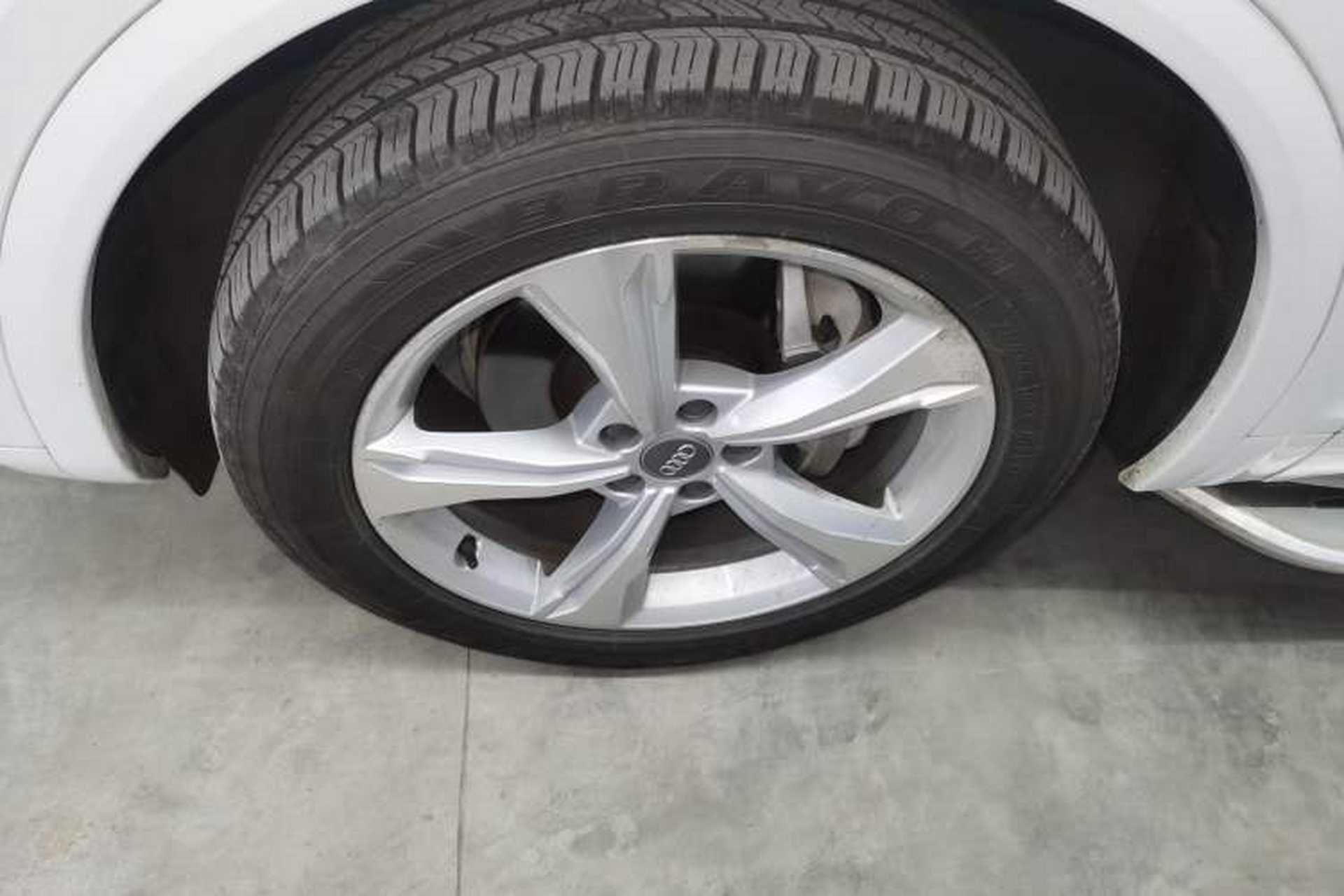 Used Audi Q5L 2018 40 TFSI Prestige Edition China V Left Front Wheel Hub