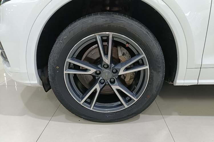 Used Audi Q5L 2018 40 TFSI Prestige Fashion Edition China V Left Front Wheel Hub