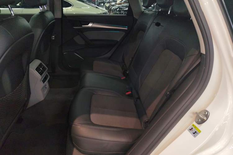 Used Audi Q5L 2018 45 TFSI Prestige Fashion Edition China VI Emission Standard Left Rear Seat