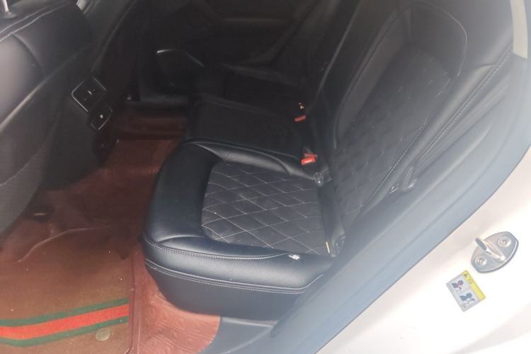 Used Audi Q5L 2018 40 TFSI Prestige Edition China VI Emission Standard Left Rear Seat