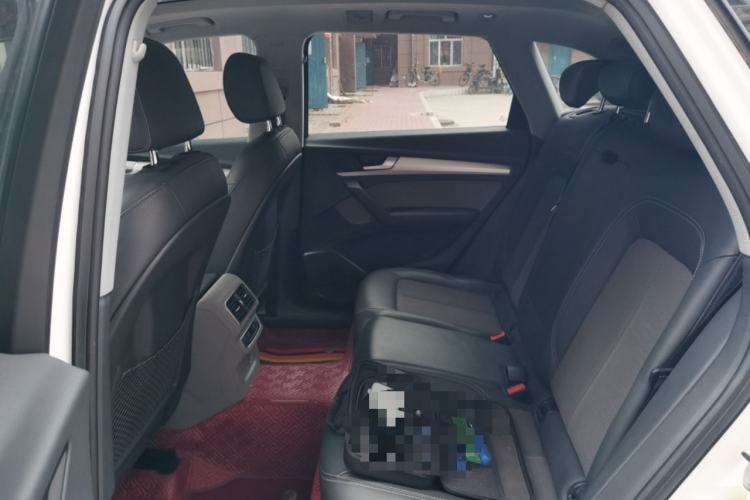 Used Audi Q5L 2018 40 TFSI Prestige Fashion Edition China VI Left Rear Seat