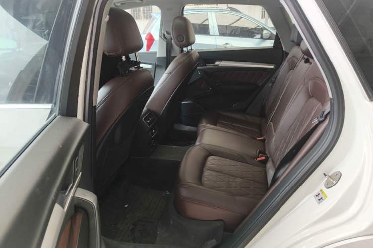Used Audi Q5L 2018 40 TFSI Prestige Edition China V Left Rear Seat