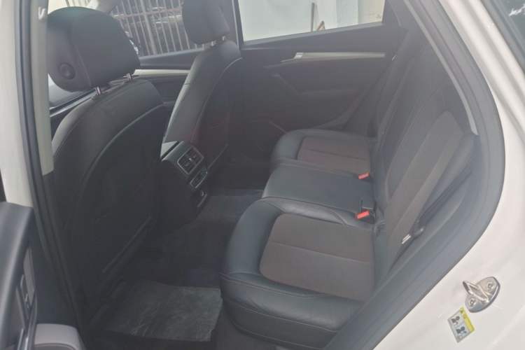 Used Audi Q5L 2018 45 TFSI Prestige Fashion Edition China V Emission Standard Left Rear Seat