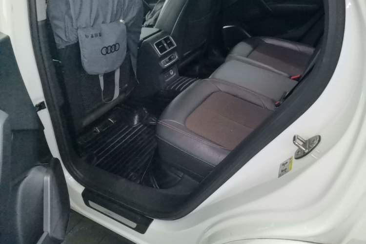 Used Audi Q5L 2018 40 TFSI Prestige Fashion Edition China V Left Rear Seat