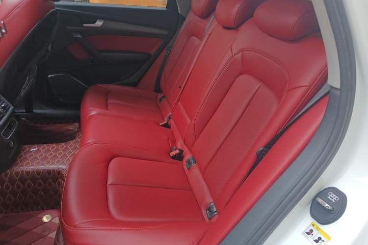 Used Audi Q5L 2018 40 TFSI Prestige Edition China V Left Rear Seat