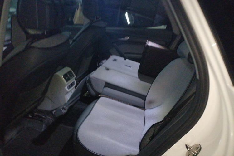 Used Audi Q5L 2018 45 TFSI Prestige Fashion Edition China VI Emission Standard Left Rear Seat
