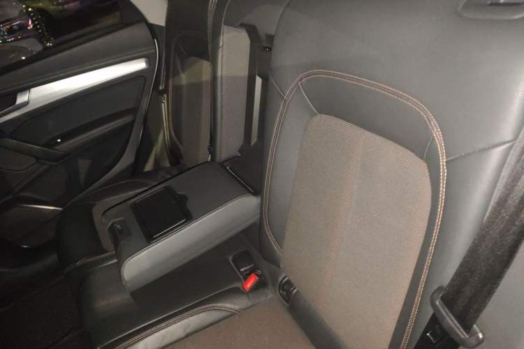 Used Audi Q5L 2018 40 TFSI Prestige Fashion Edition China V Left Rear Seat