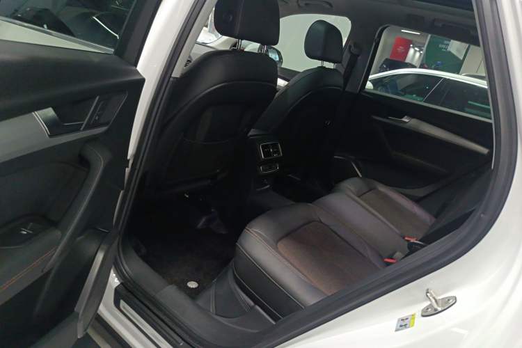 Used Audi Q5L 2018 40 TFSI Prestige Fashion Edition China V Left Rear Seat