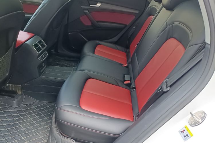 Used Audi Q5L 2018 40 TFSI Prestige Edition China V Left Rear Seat